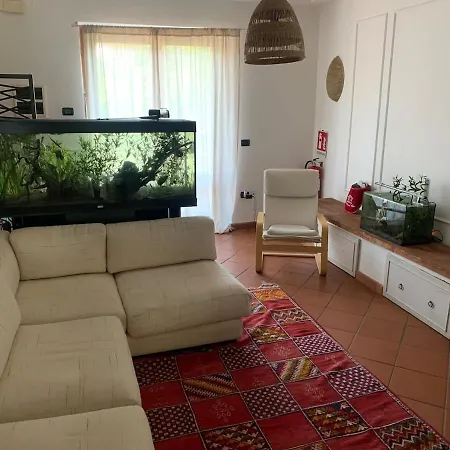 Σπίτι διακοπών Aquahouse - Villa, Romantica Mansarda E Acquari