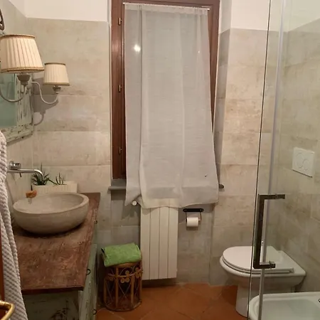 Aquahouse - Villa, Romantica Mansarda E Acquari Σπίτι διακοπών Rignano sullʼArno